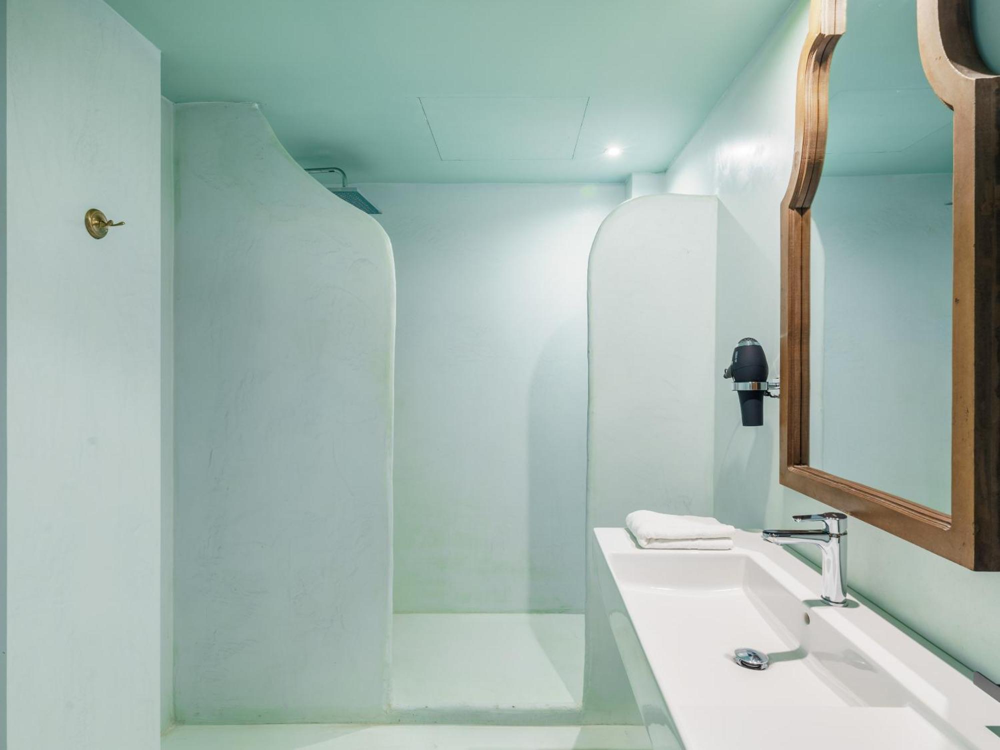 Limehome Cordoba Calle Pozanco מראה חיצוני תמונה